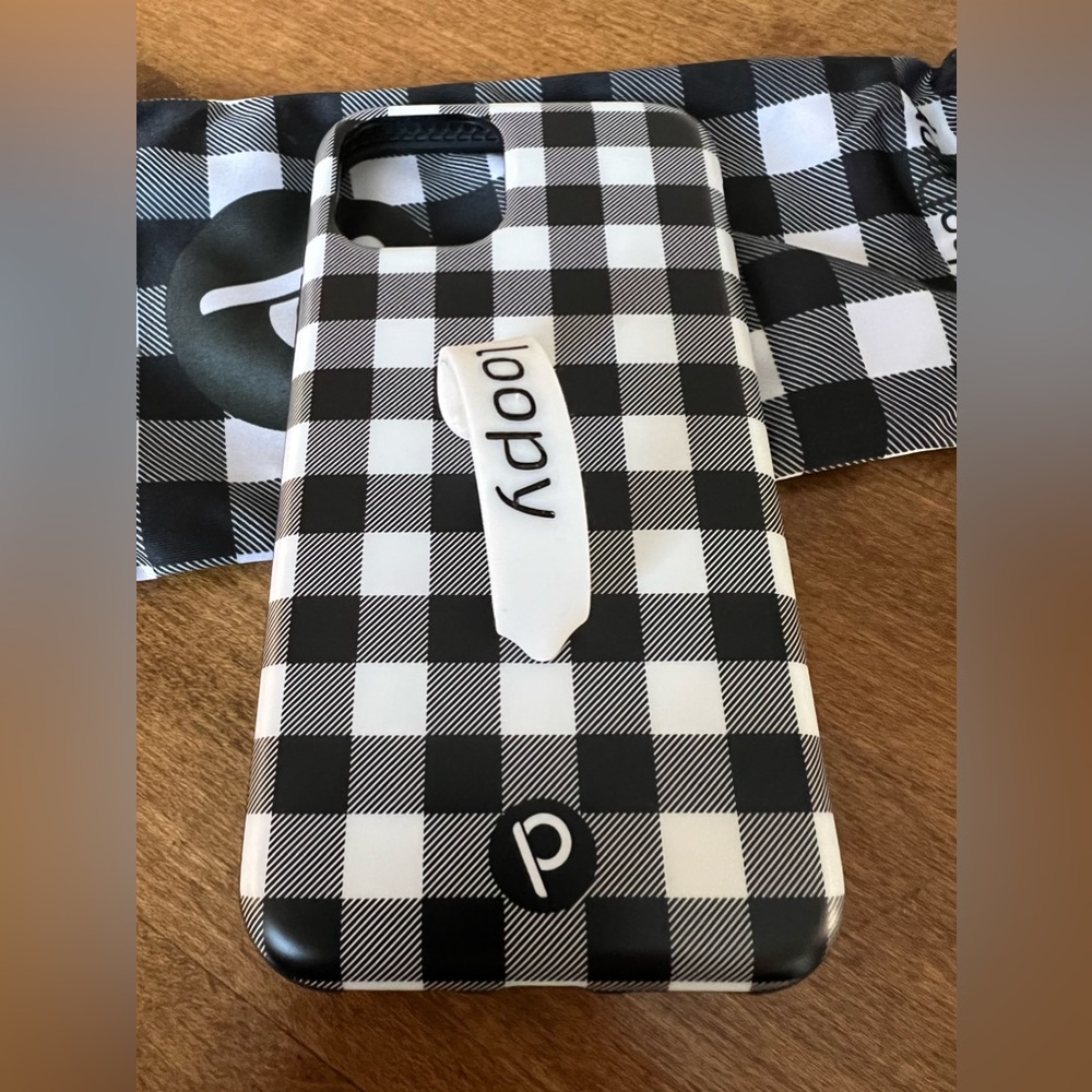 Loopy iPhone case 11 pro — new